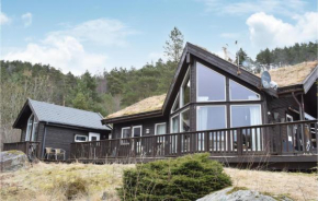 Beautiful home in Jørpeland with WiFi and 3 Bedrooms